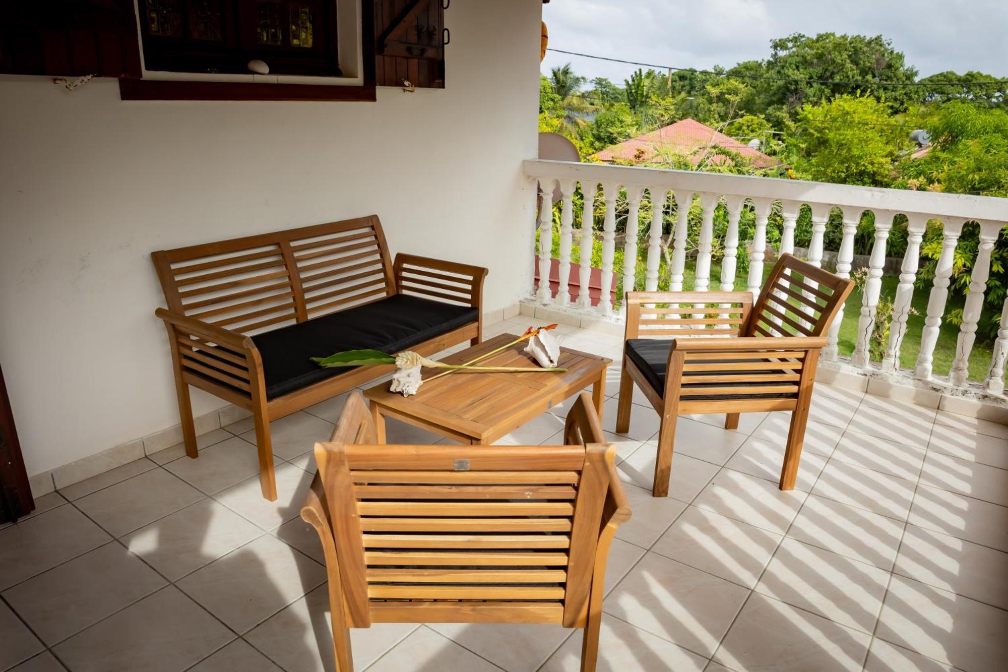L'Appartement Papaye Le Gosier  Exteriör bild